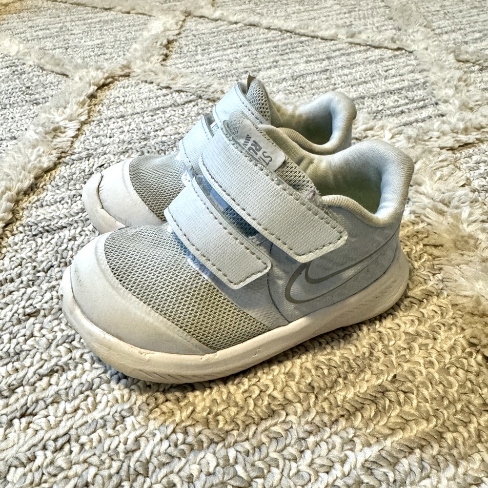 Nike Star Runner Toddler Sneaker Size 4C